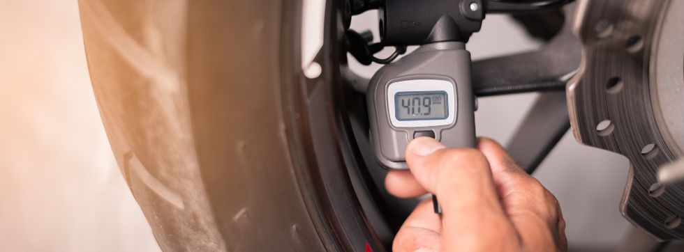 A Beginner's Guide to Checking and Adjusting Motorcycle Tyre Pressure