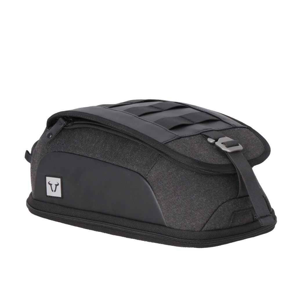 TAILBAG SW MOTECH LEGEND GEAR LT4 GEAR TAILBAG BLACK 4-6 LITRE FUNCTION SPLASH PROOF