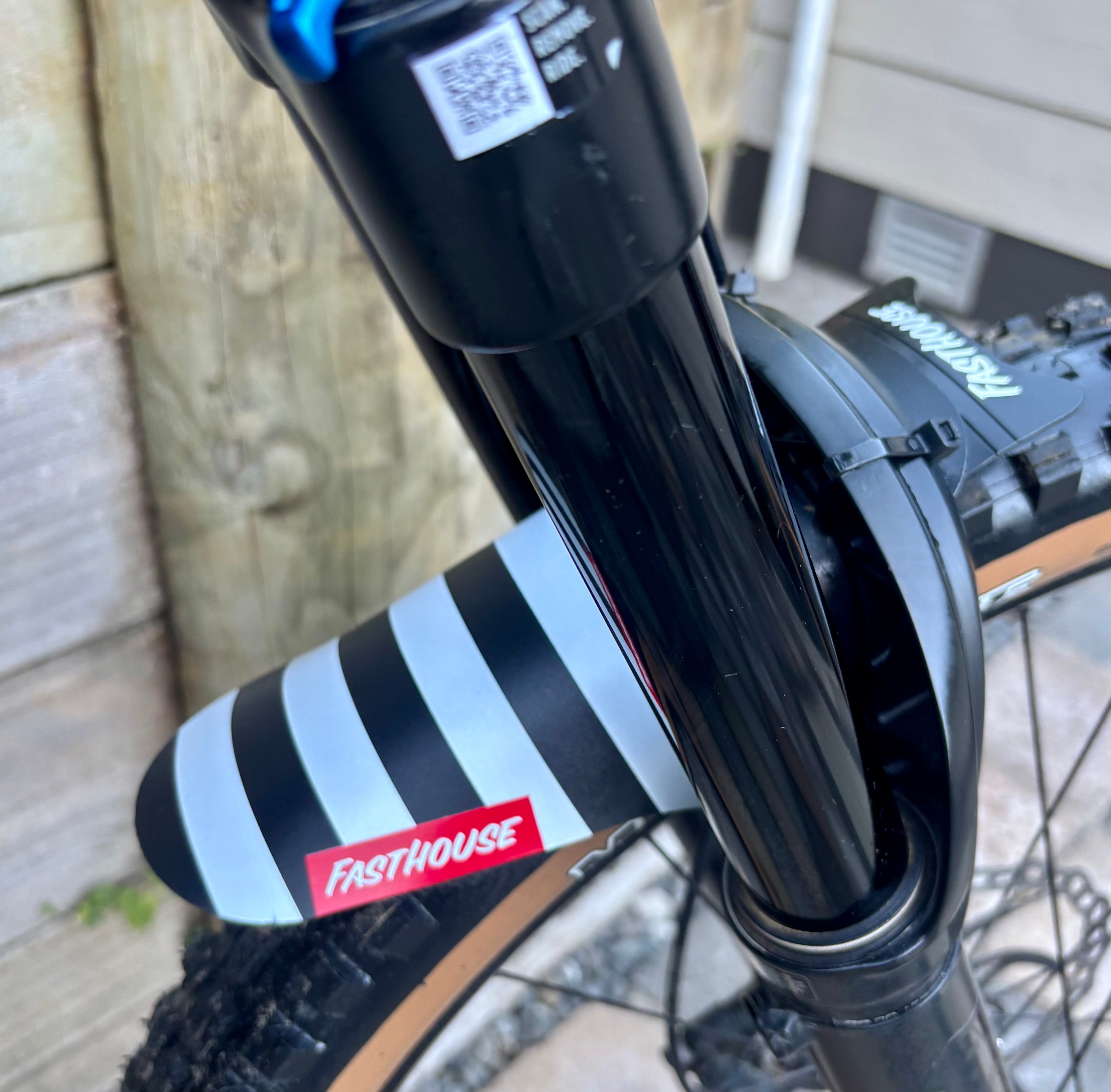 Four Stripe MTB Mud Guard