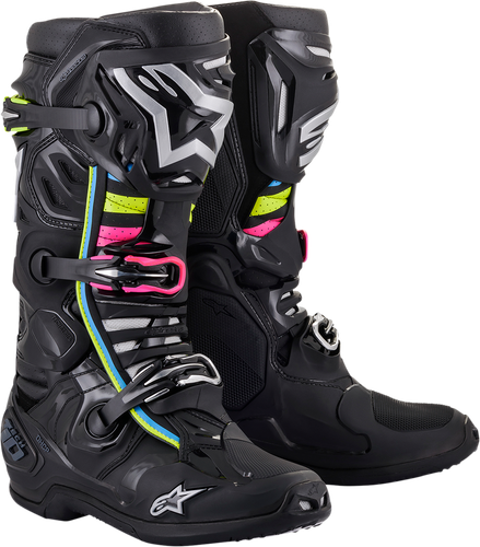 Tech-10 Supervented Boots Black Hue